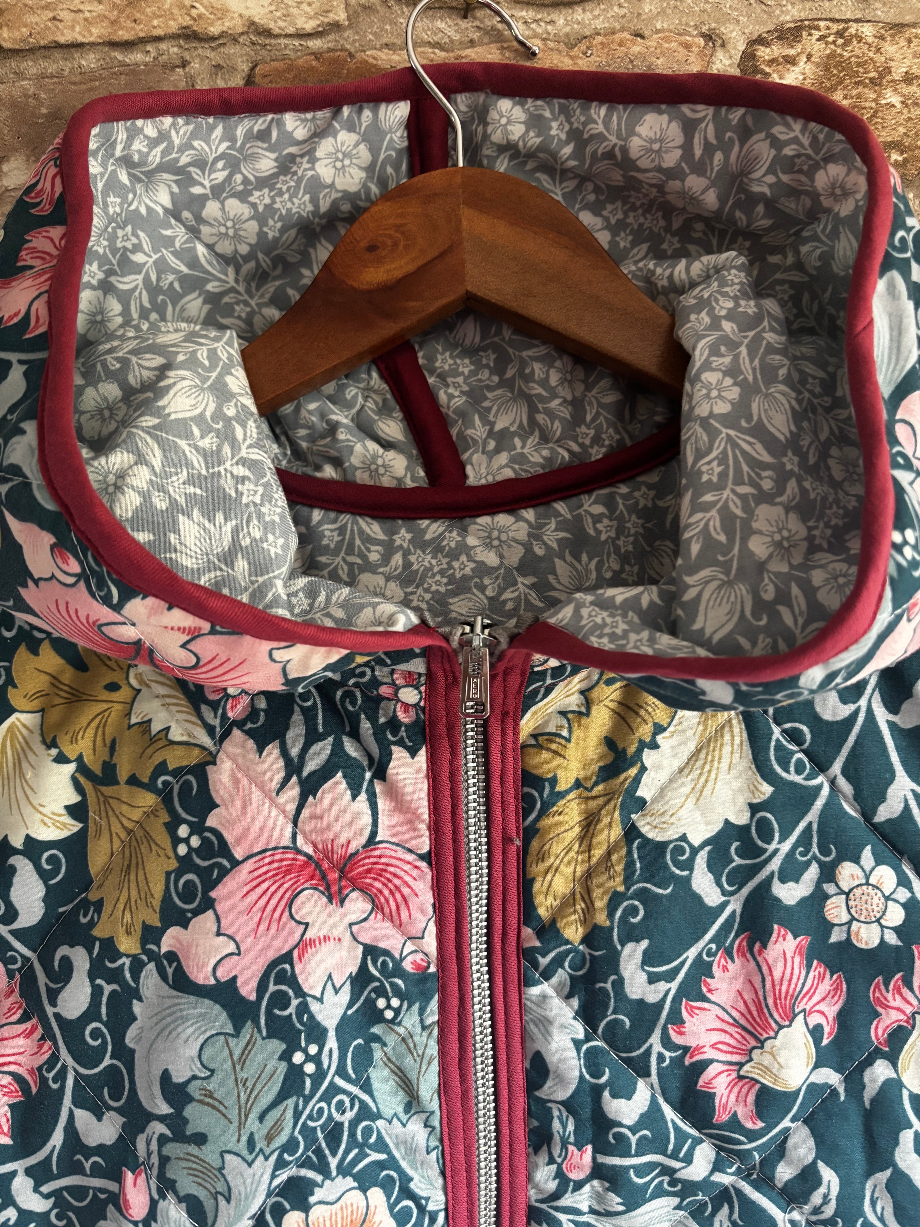 Hooded Zip Up Quilted Gilet