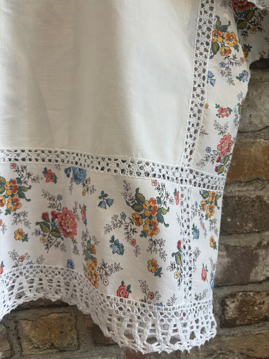 Vintage Tablecloth Top with Crochet Inserts – One of a Kind