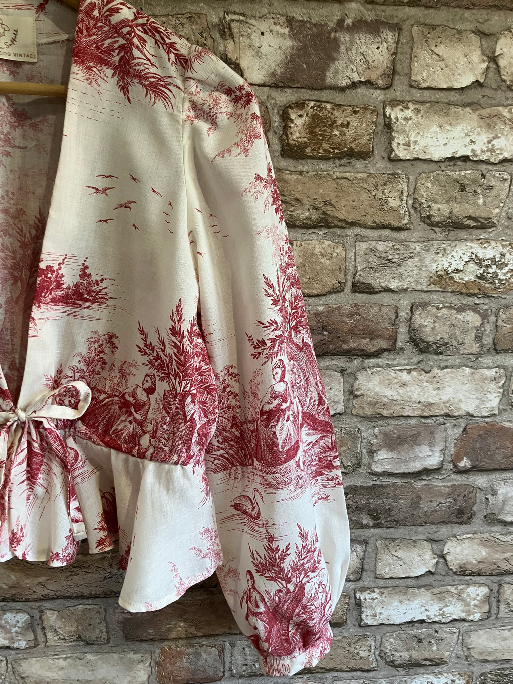 Toile de Jouy Cropped Long Sleeve 'Isla' Blouse