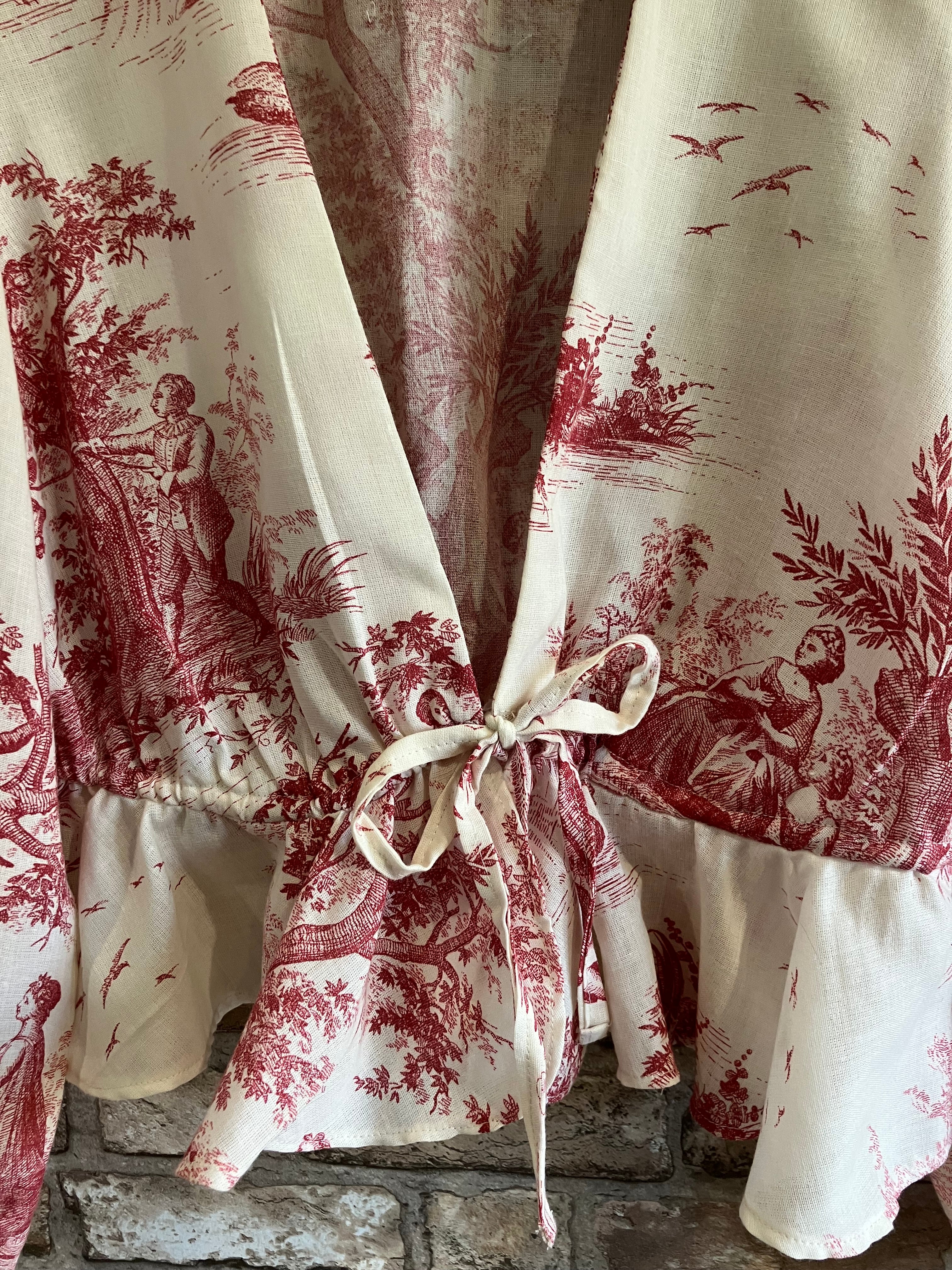 Toile de Jouy Cropped Long Sleeve 'Isla' Blouse