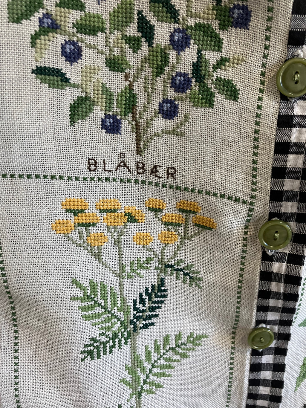 One-of-a-Kind ‘Ava’ Boxy Cropped Shirt