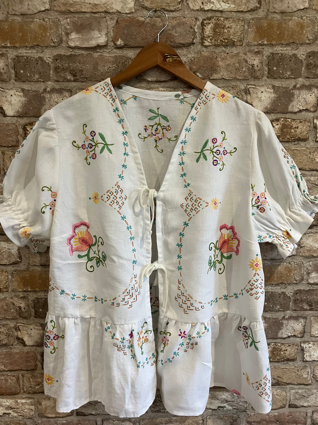 Vintage Embroidered Tie Front Blouse XL